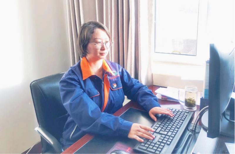 省物產(chǎn)集團(tuán)黨務(wù)工作者、先進(jìn)模范持續(xù)熱議黨的二十大精神（二）