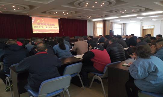 堅定信念 對黨忠誠，融會貫通 學以致用