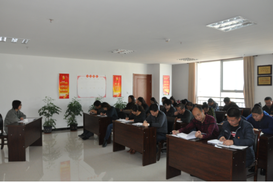 集團(tuán)黨委委員、副總經(jīng)理劉玲同志宣講黨的十九大精神